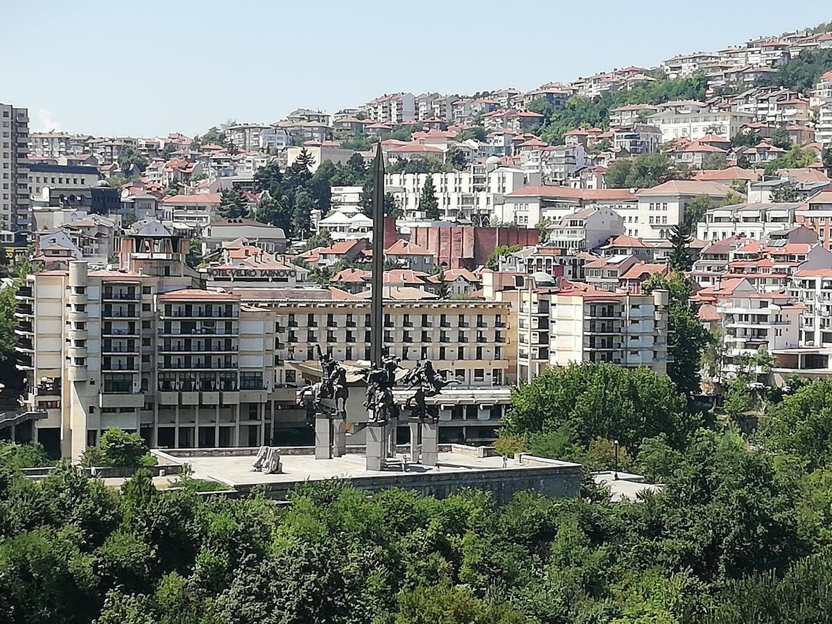 Paradise Apartment - Breathtaking View Veliko Tarnovo Exterior photo
